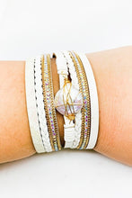 Load image into Gallery viewer, Pearl and Rhinestone Magnetic Bracelet
